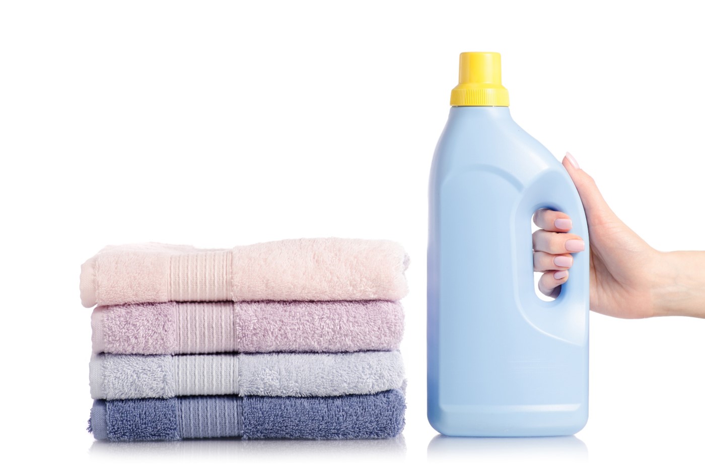 Transparent or opaque fabric softeners, esterquat-free and cold-manufactured